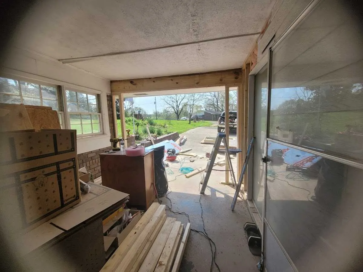 Air movers and dehumidifier for Water Mitigation Services in Fairland